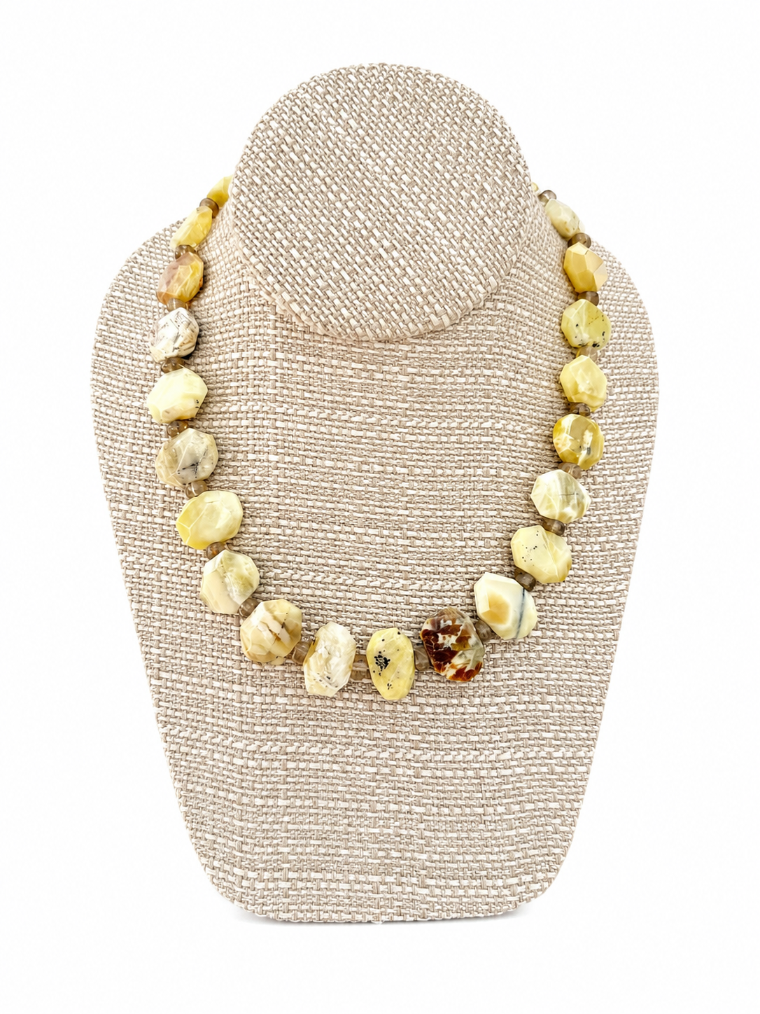 “Date with Daisy” Necklace