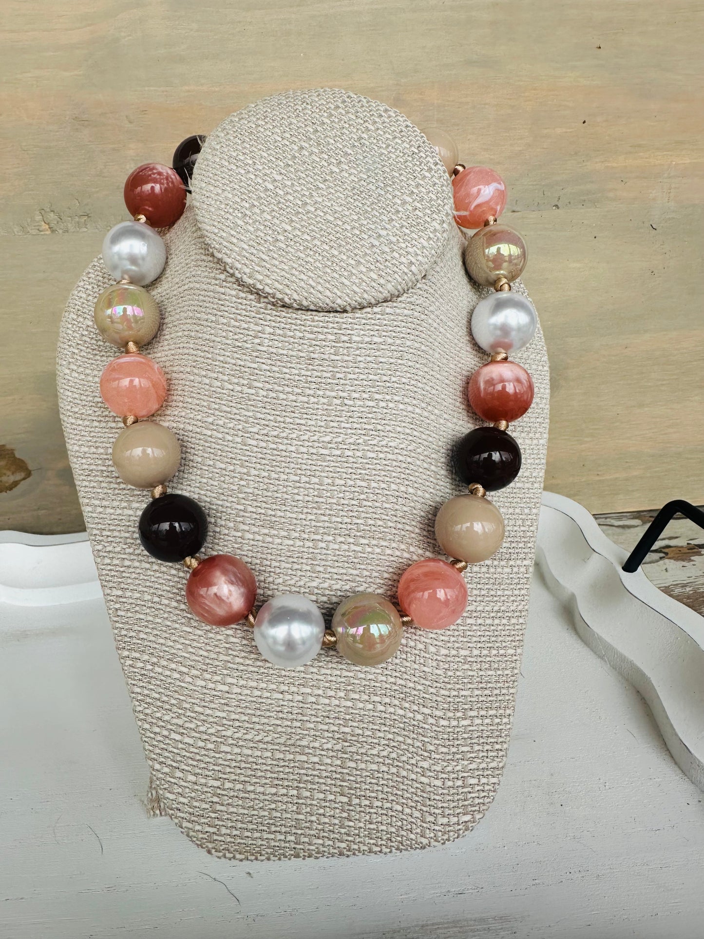 “BOUNCIN’ BUBBLE Necklace