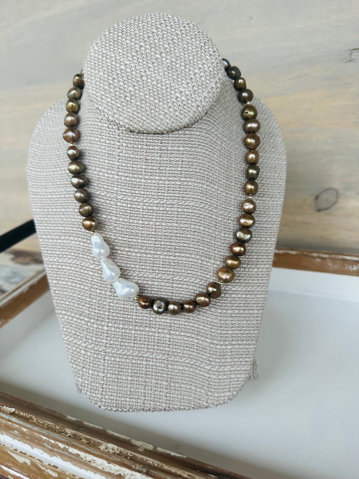 “Hideaway” Necklace