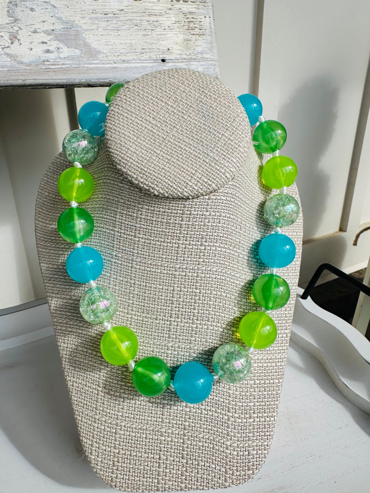 “BOUNCIN’ BUBBLE Necklace
