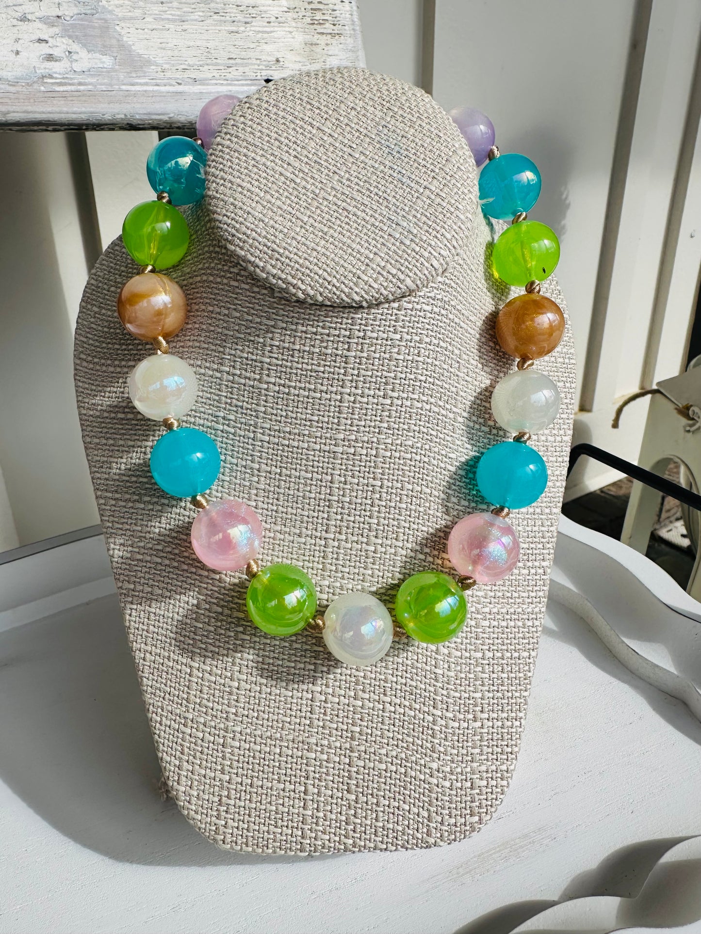 “BOUNCIN’ BUBBLE Necklace