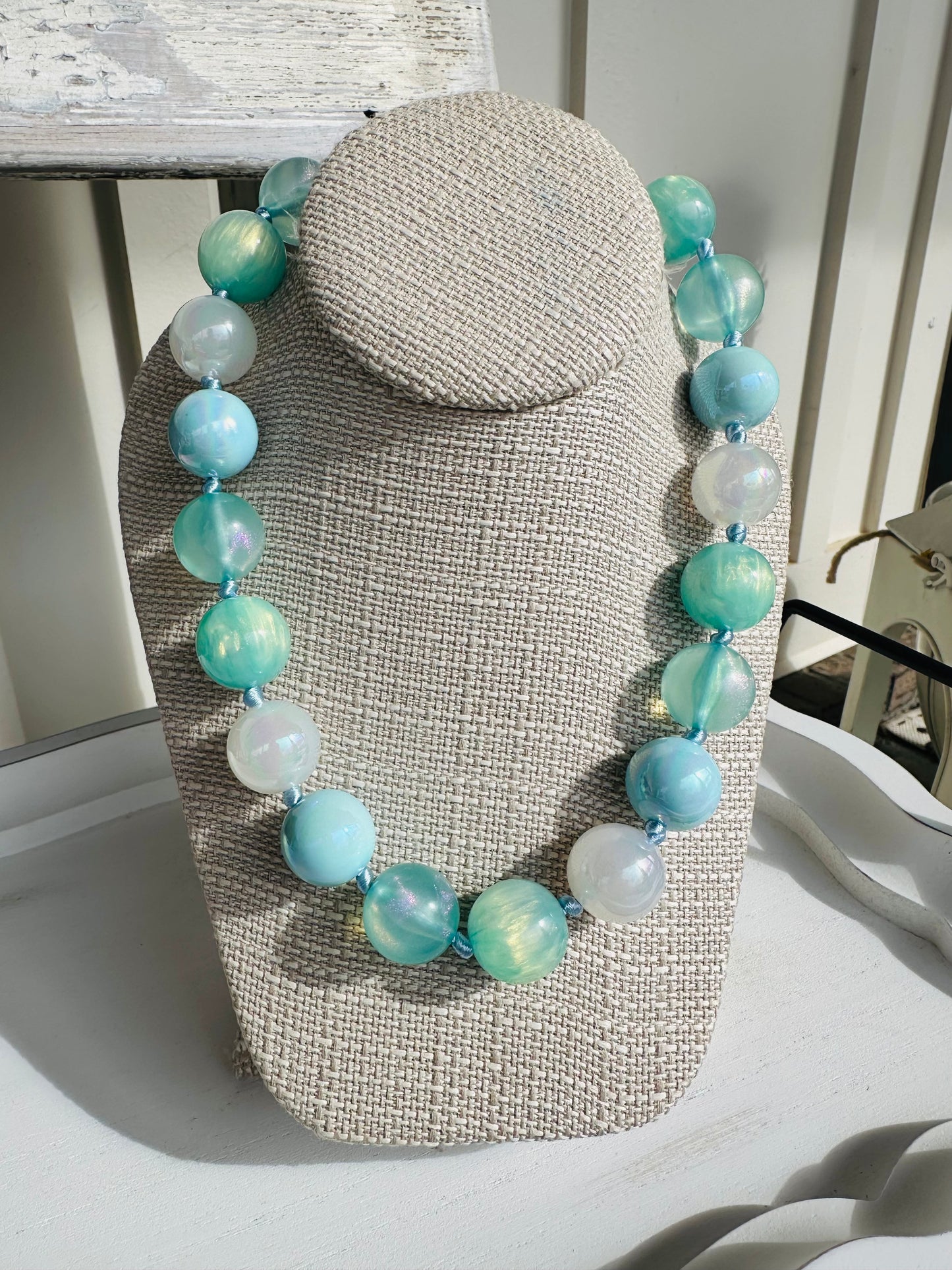 “BOUNCIN’ BUBBLE Necklace