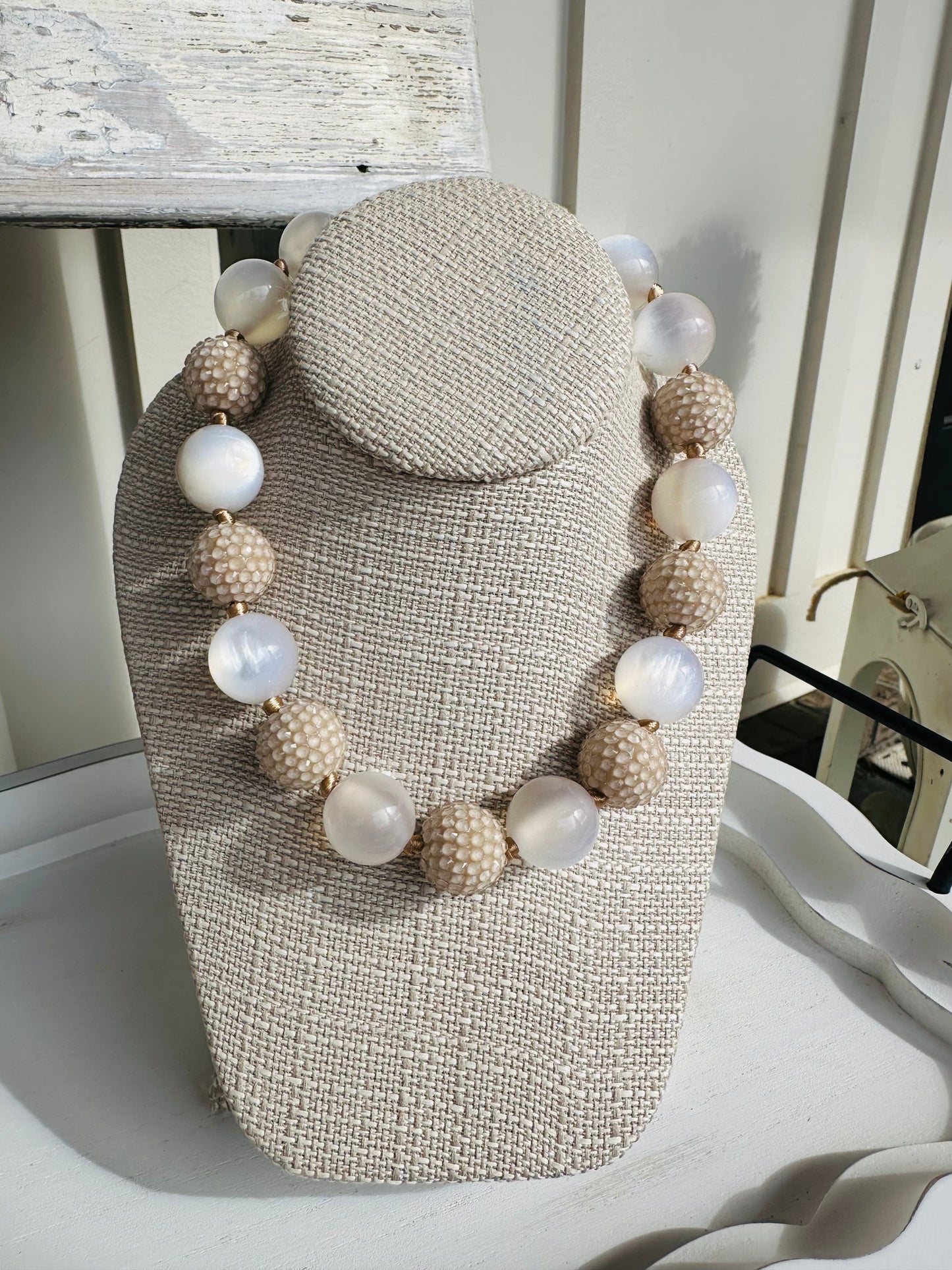 “BOUNCIN’ BUBBLE Necklace