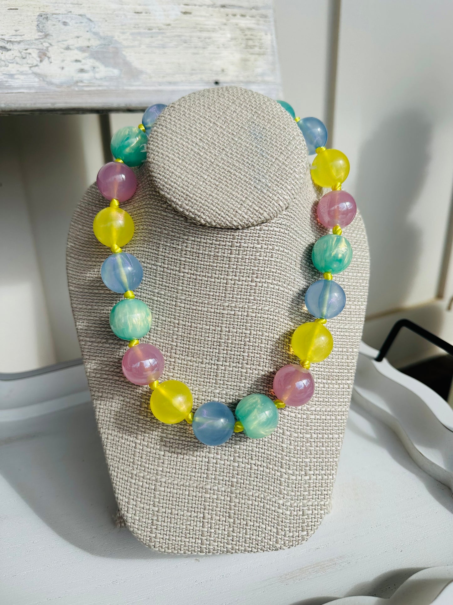 “BOUNCIN’ BUBBLE Necklace