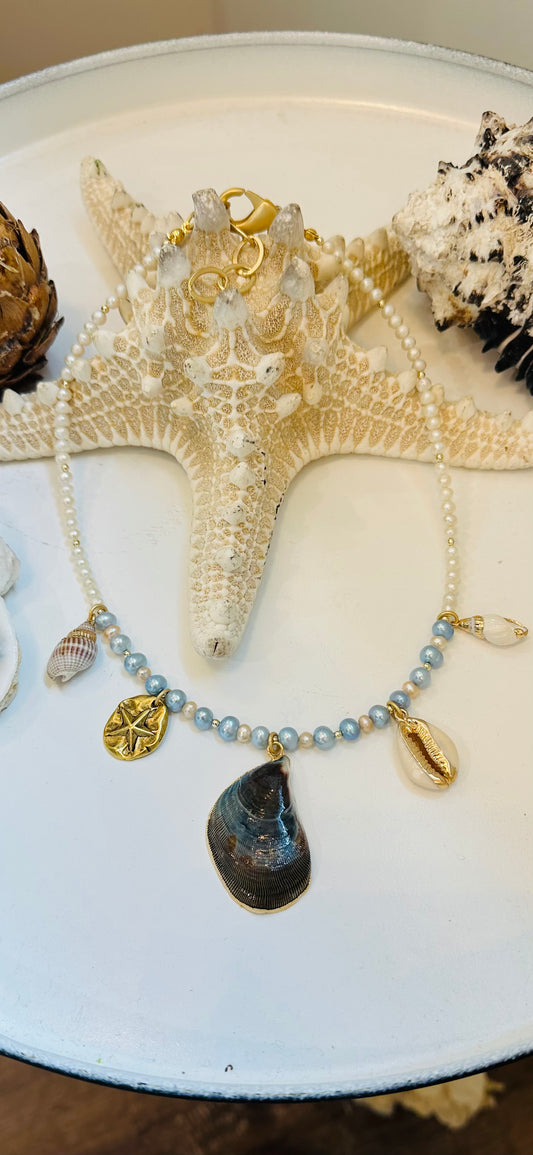 “Bluzy” Necklace