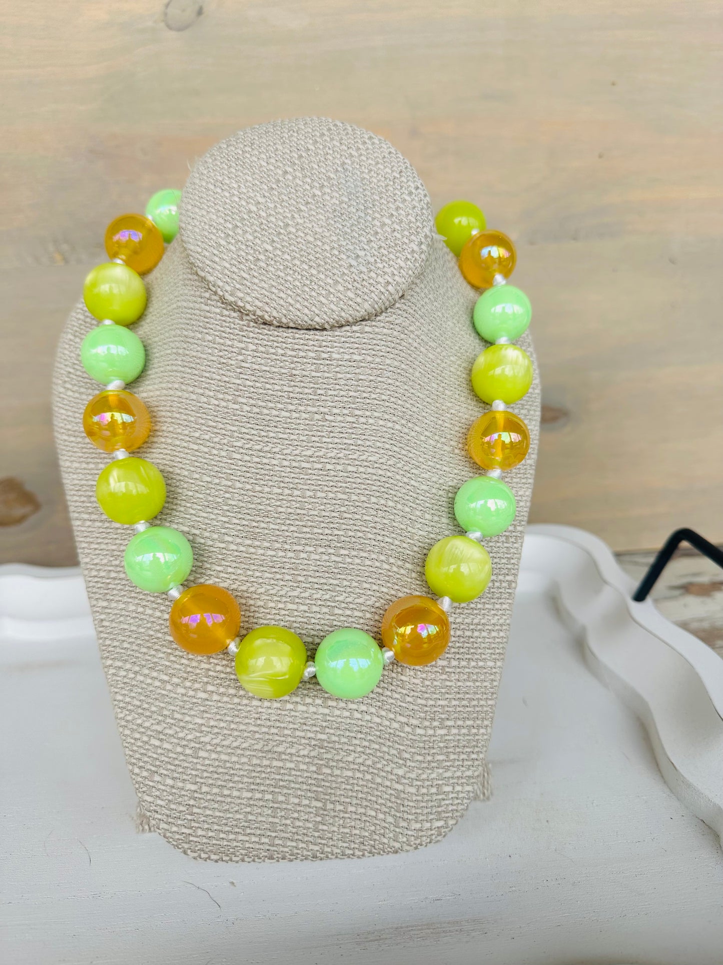 “BOUNCIN’ BUBBLE Necklace