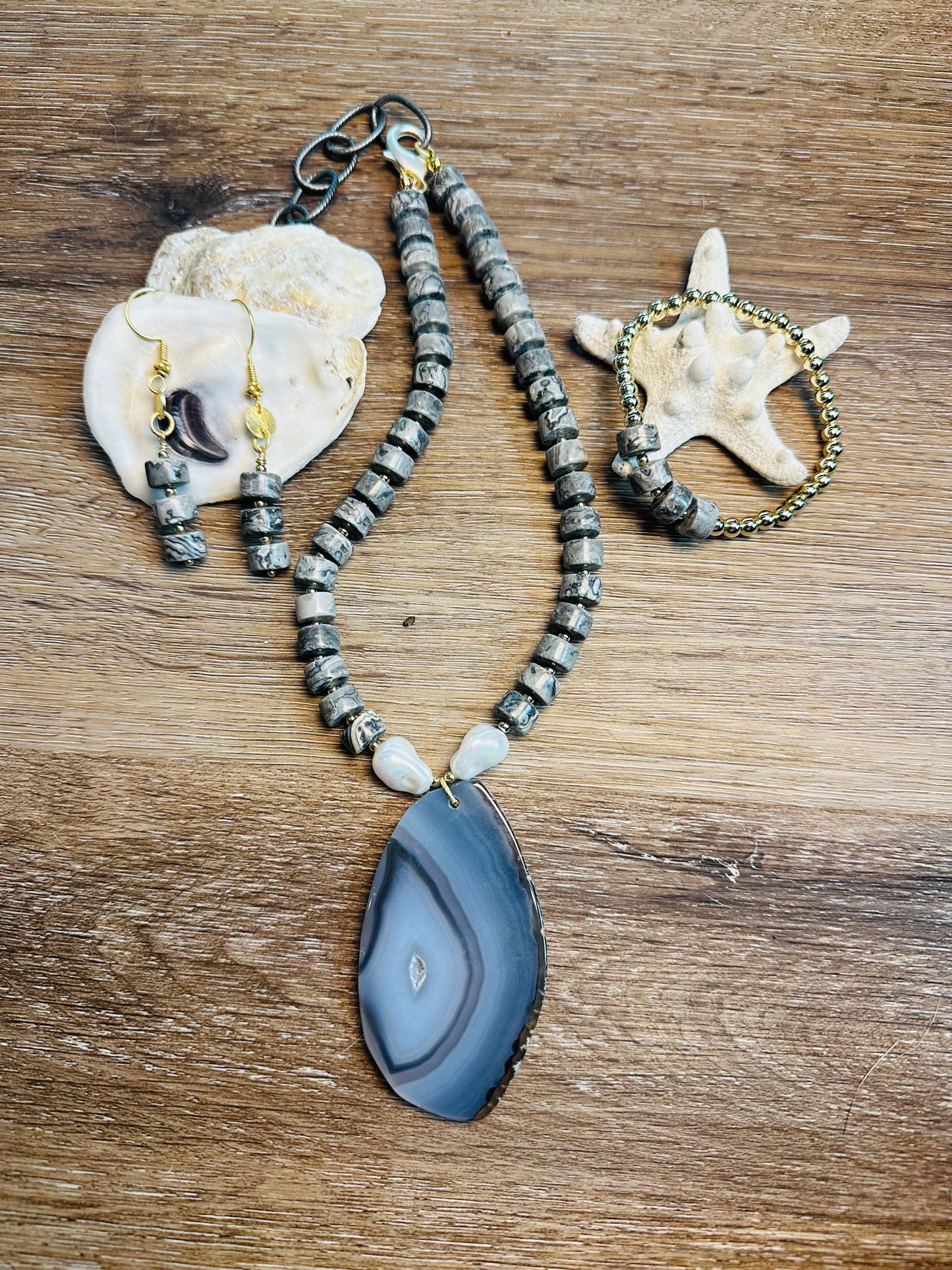 “Trouble In Paradise” Bundle