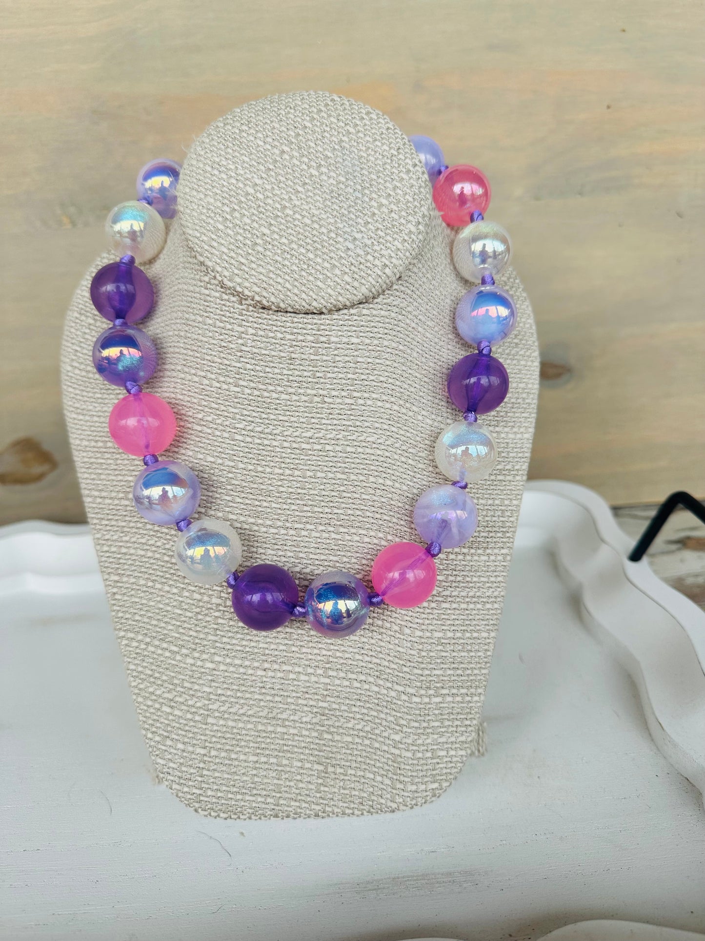 “BOUNCIN’ BUBBLE Necklace