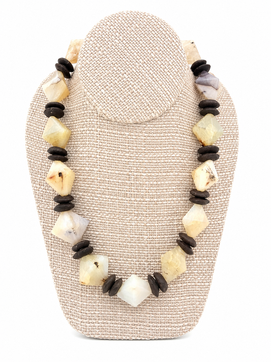 “Gold Oriented” Necklace