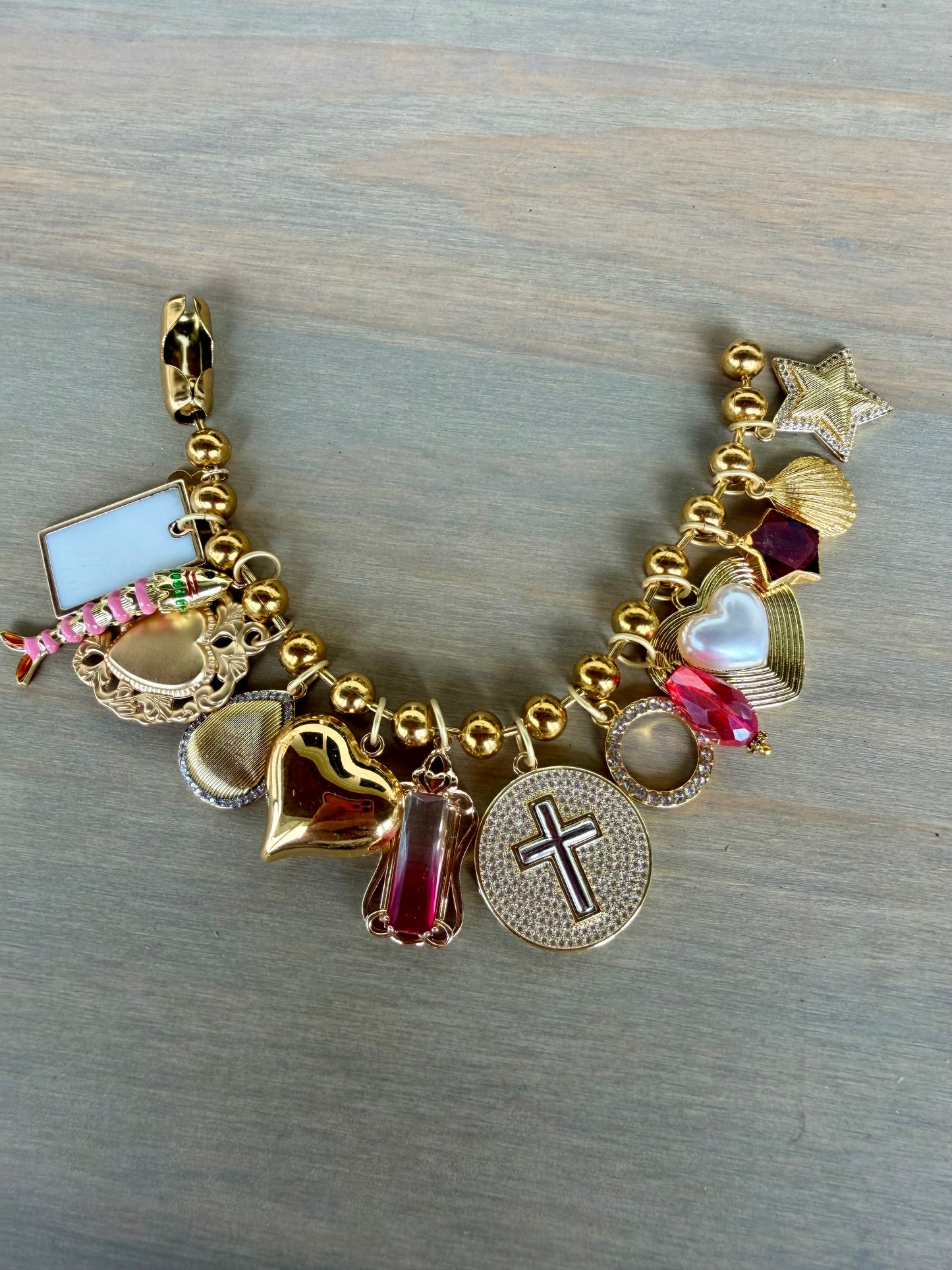 “MAMA” Charm Bracelet