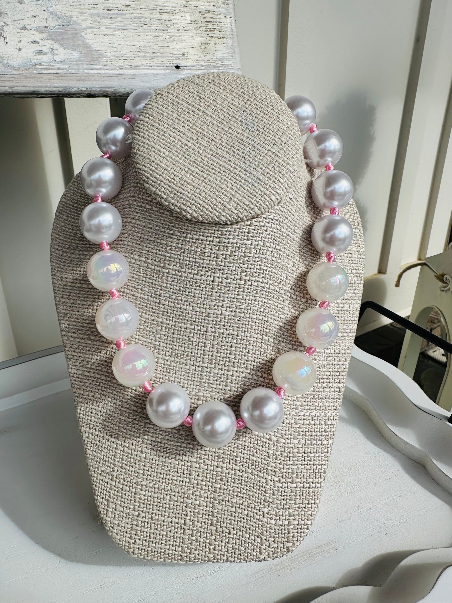 “BOUNCIN’ BUBBLE Necklace
