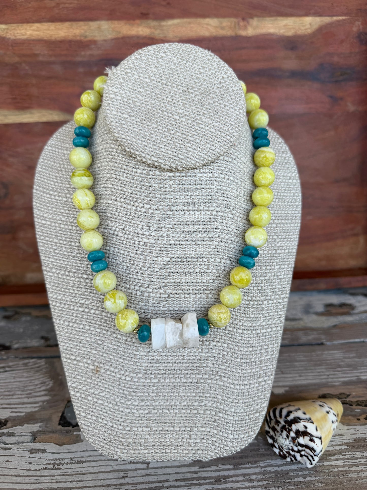 “Lemon Lounge” Necklace